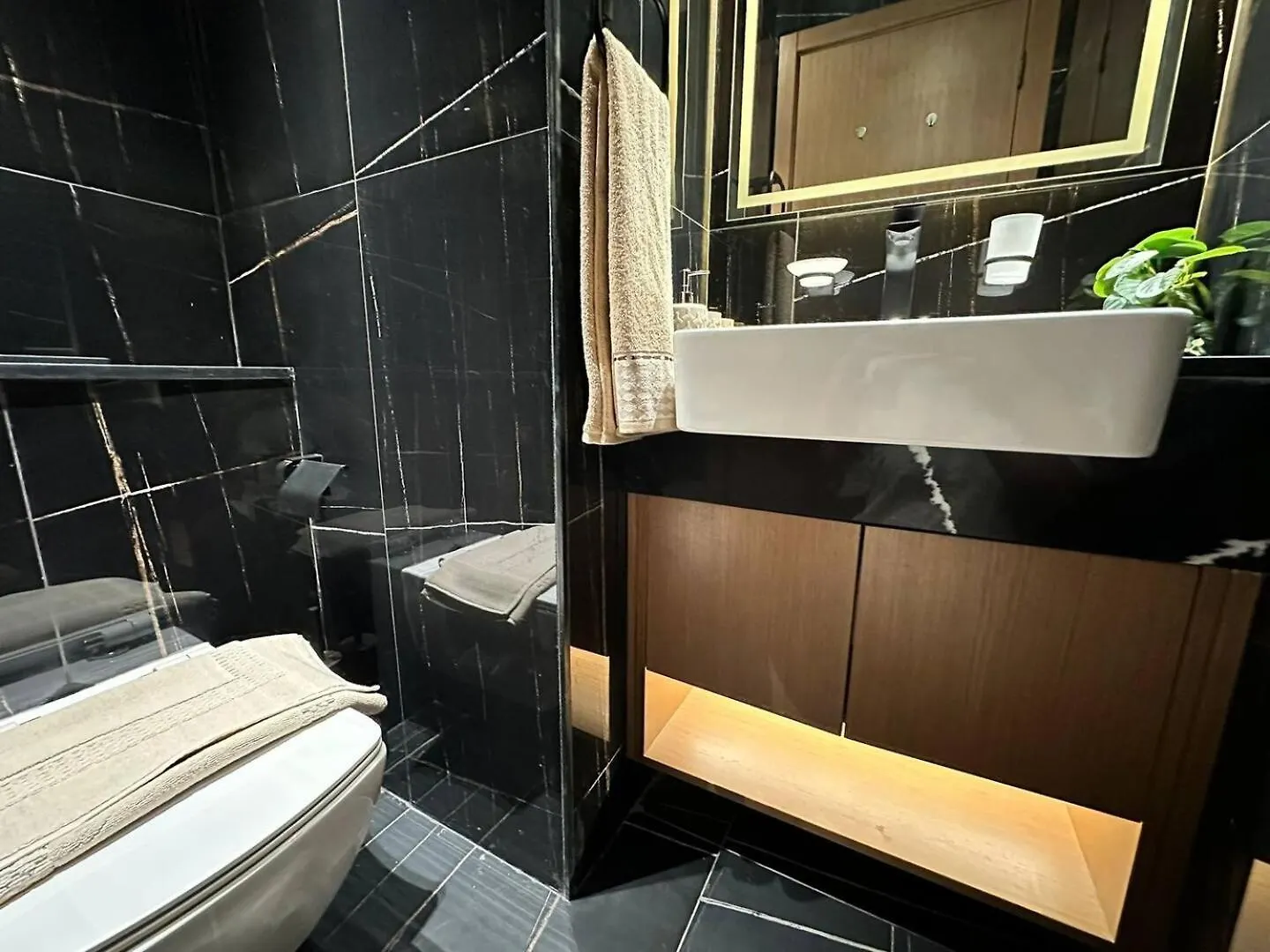 Gorgeous 1Br Apt In Jvc Dubai