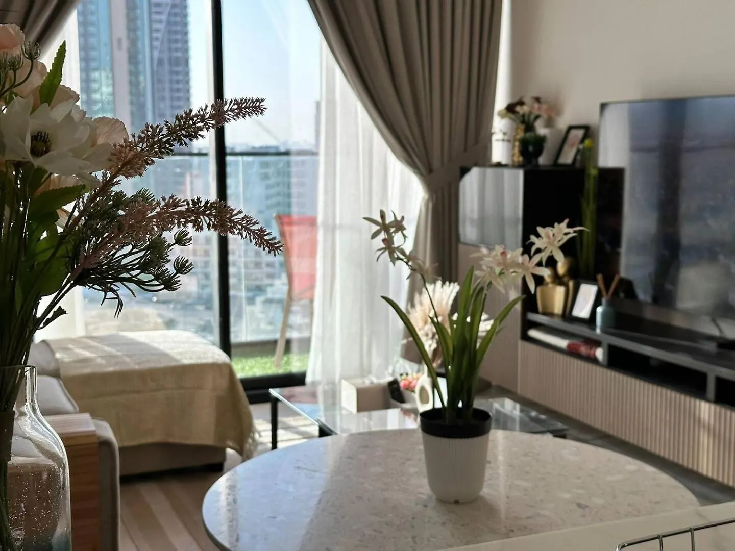 Gorgeous 1Br Apt In Jvc Dubai 0*,